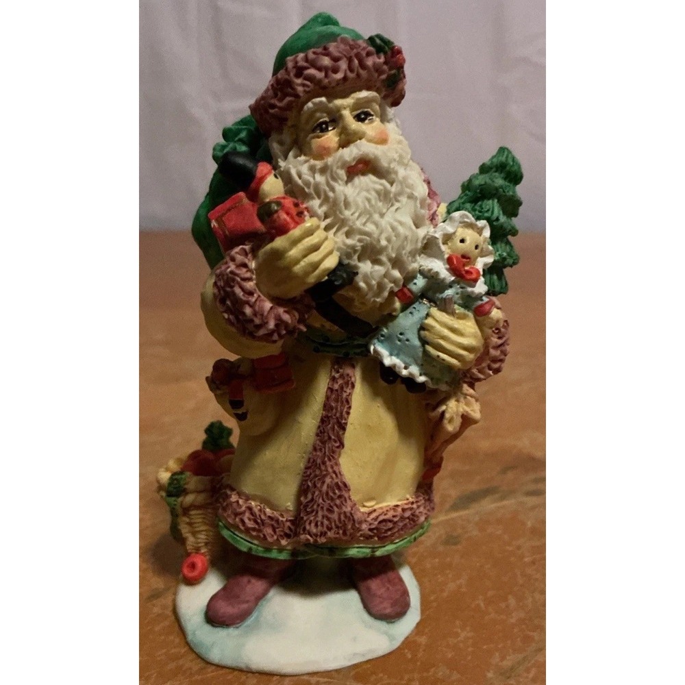 1995 Bronson Collectibles Scotland's First Footer Old World Santas By Stevenson
